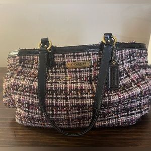 COACH HANDBAG MULTICOLOR TWEED TOTE HANDBAG !!
